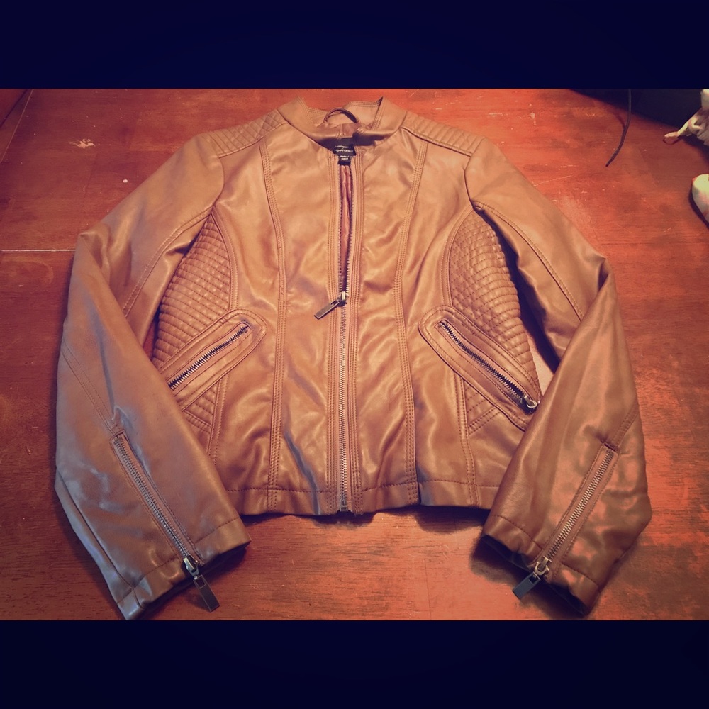 Women’s leather jacket